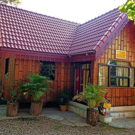 תאקהק Song Lao Guesthouse מראה חיצוני תמונה