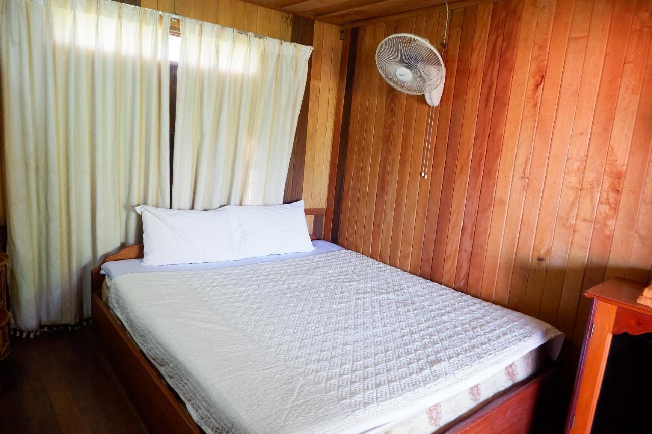 תאקהק Song Lao Guesthouse מראה חיצוני תמונה