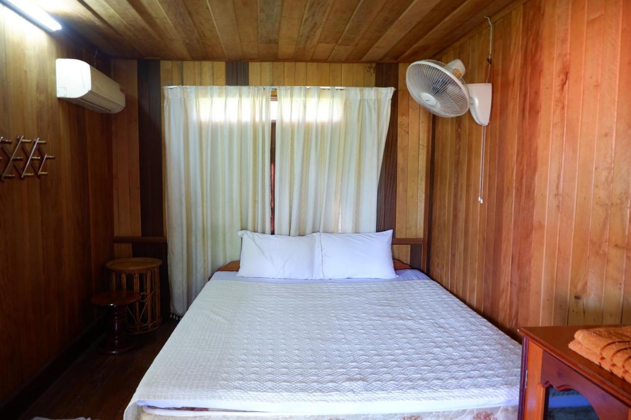 תאקהק Song Lao Guesthouse מראה חיצוני תמונה