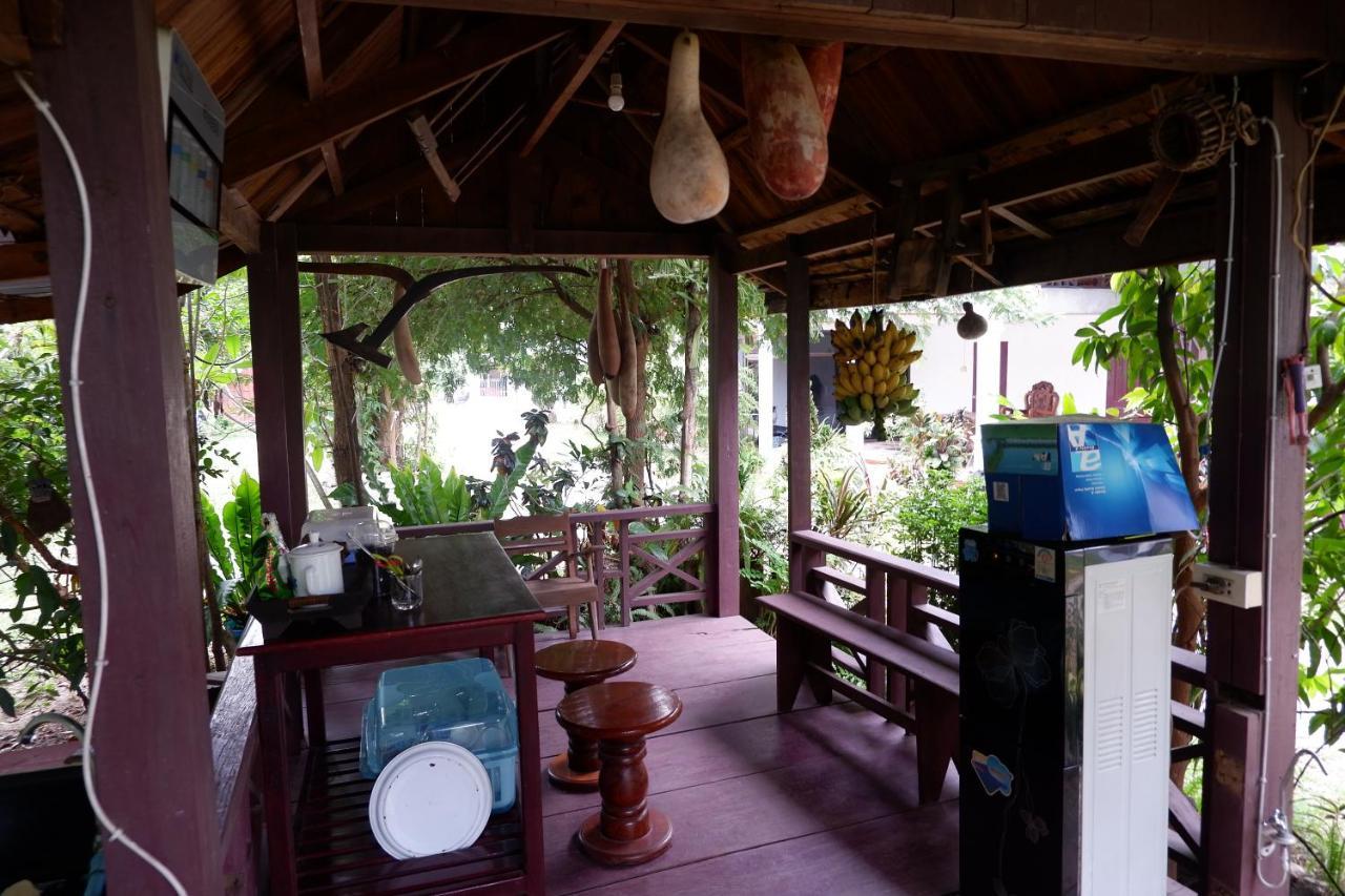 תאקהק Song Lao Guesthouse מראה חיצוני תמונה