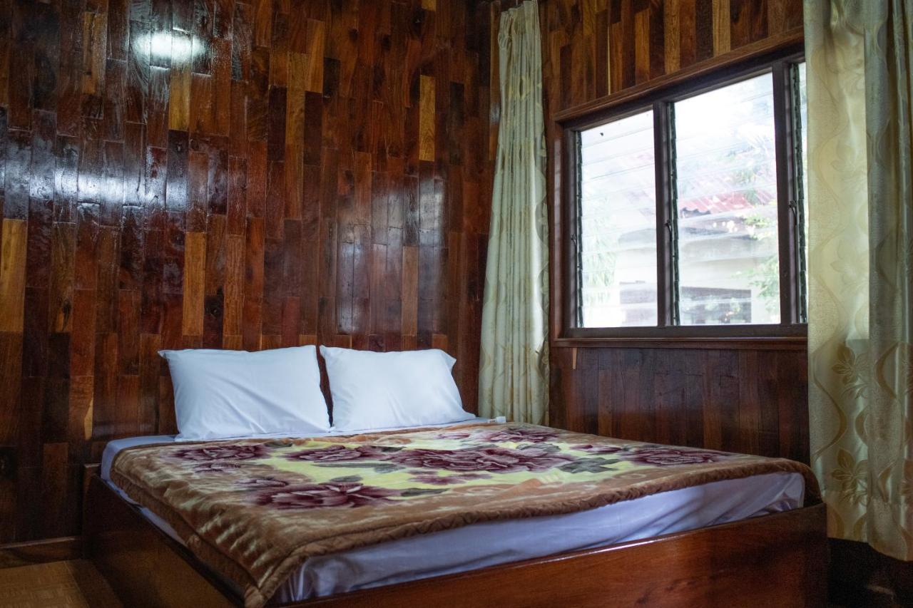 תאקהק Song Lao Guesthouse מראה חיצוני תמונה