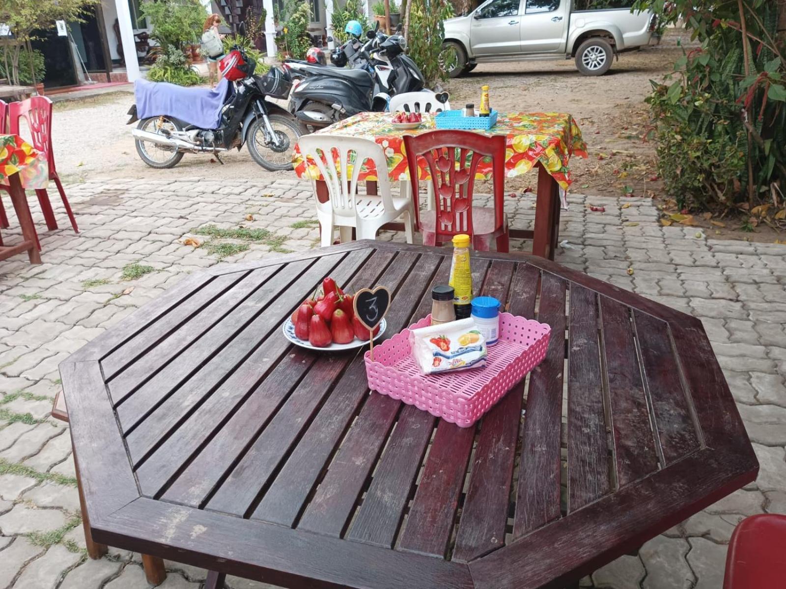 תאקהק Song Lao Guesthouse מראה חיצוני תמונה