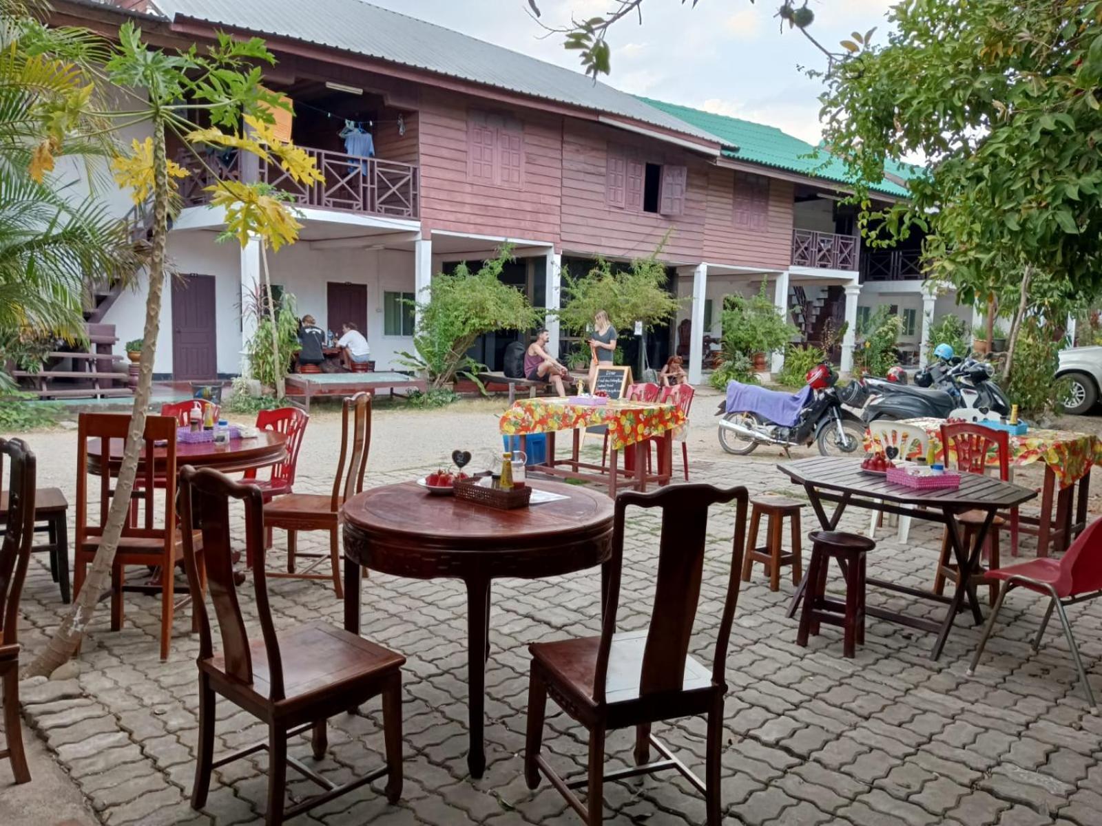 תאקהק Song Lao Guesthouse מראה חיצוני תמונה