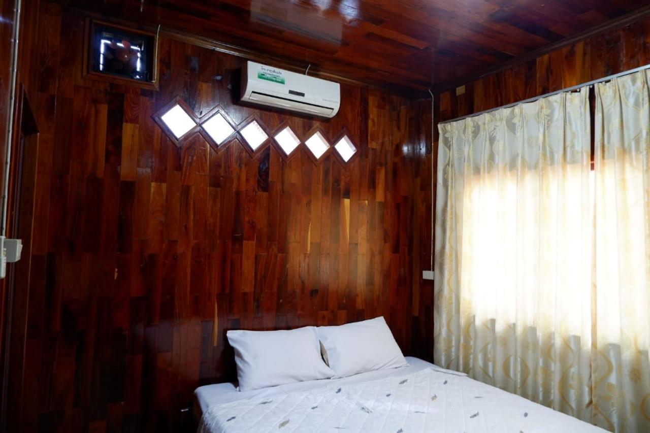 תאקהק Song Lao Guesthouse מראה חיצוני תמונה