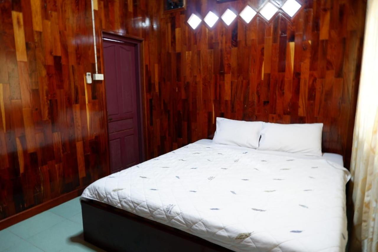 תאקהק Song Lao Guesthouse מראה חיצוני תמונה